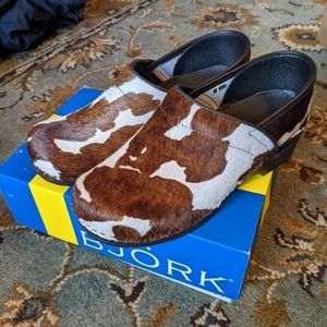 Bjork cowhide clogs